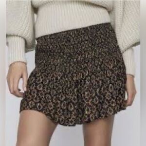 Zara High Rise Metallic Paisley Print Smocked Waist Mini Women’s Skirt Sz Medium
